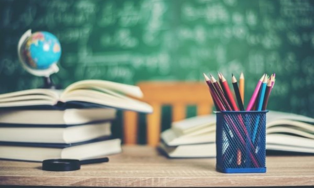 Featured image for “Besplatan upis učenicima 1. razreda srednje škole i brucošima”